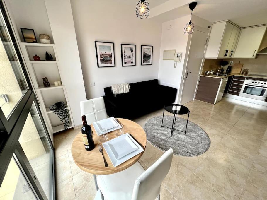 Acogedor Apartamento Entero تيراسا المظهر الخارجي الصورة